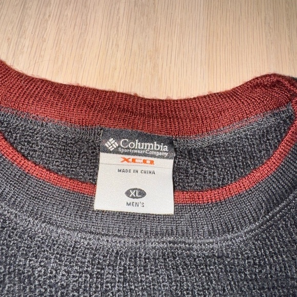 Columbia Gray Men’s Sweater Size XL - Picture 3 of 3